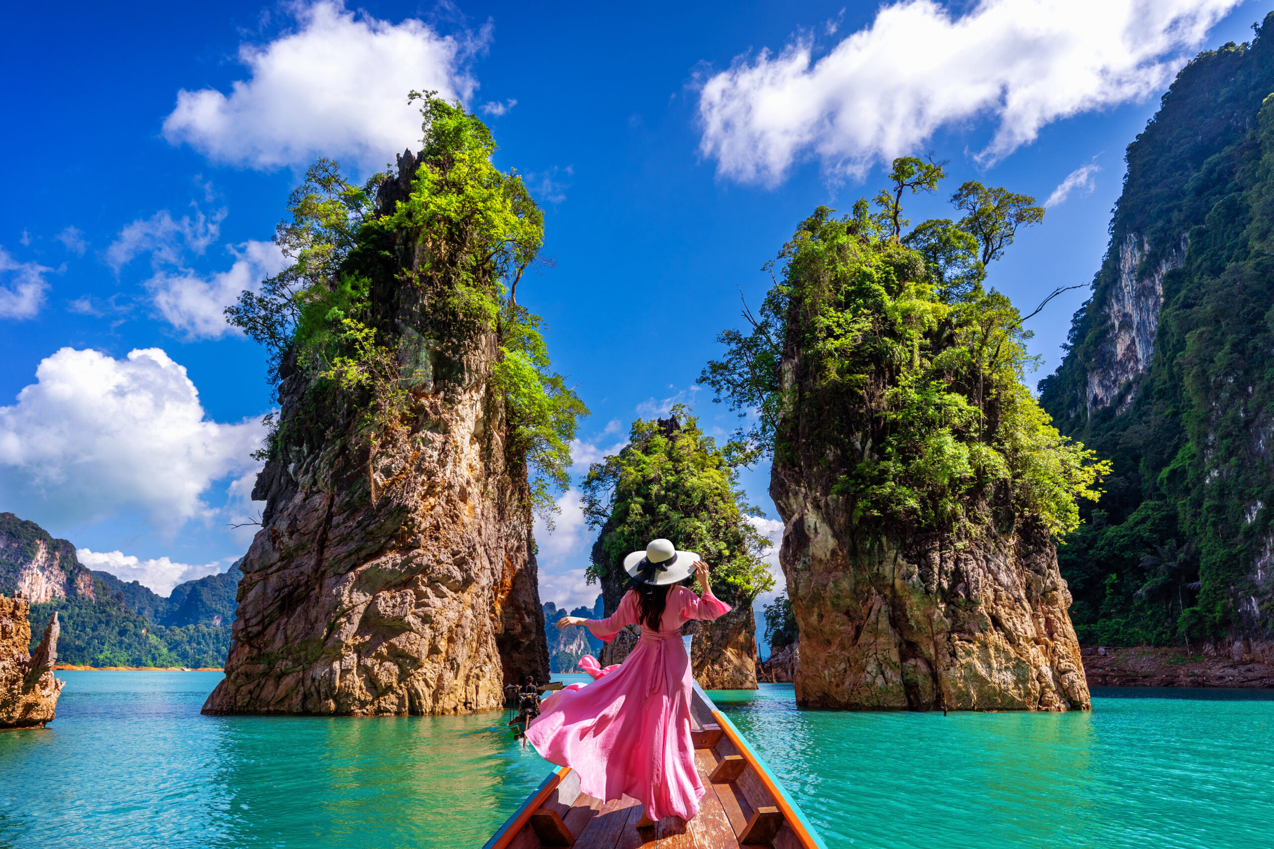 Barco no Khao Sok, Tailândia, viagem em grupo de mulheres